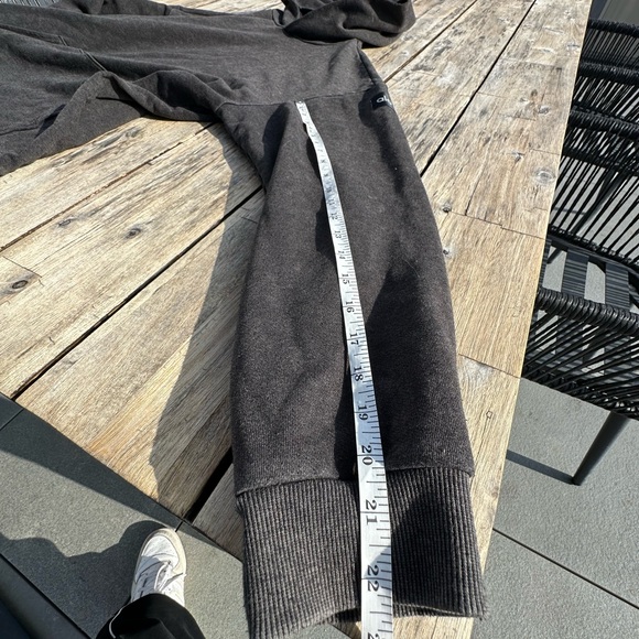 ALO Yoga Chill Vintage Wash Hoodie - Black Wash - Picture 8 of 9